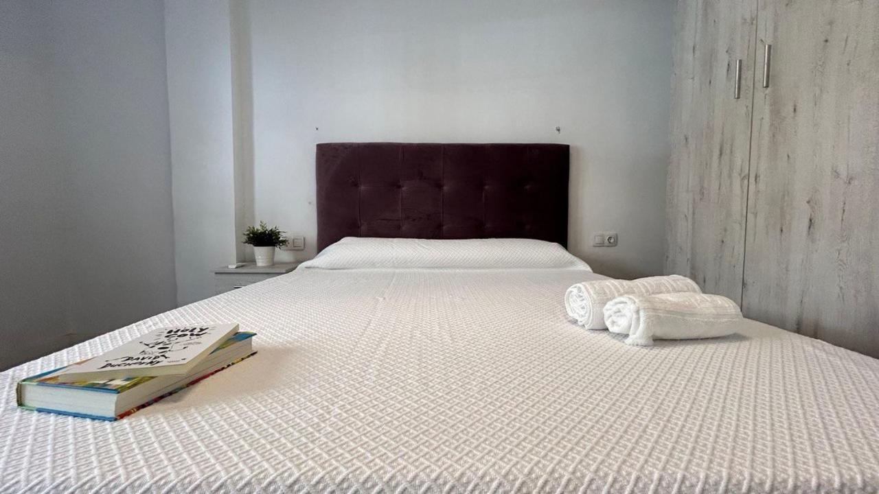 Piso Compartido Delyrent Acosta Hostel Jaen Bagian luar foto