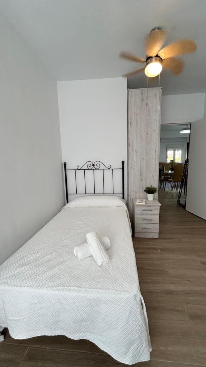 Piso Compartido Delyrent Acosta Hostel Jaen Bagian luar foto