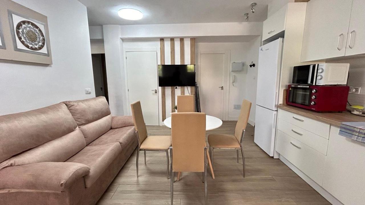 Piso Compartido Delyrent Acosta Hostel Jaen Bagian luar foto